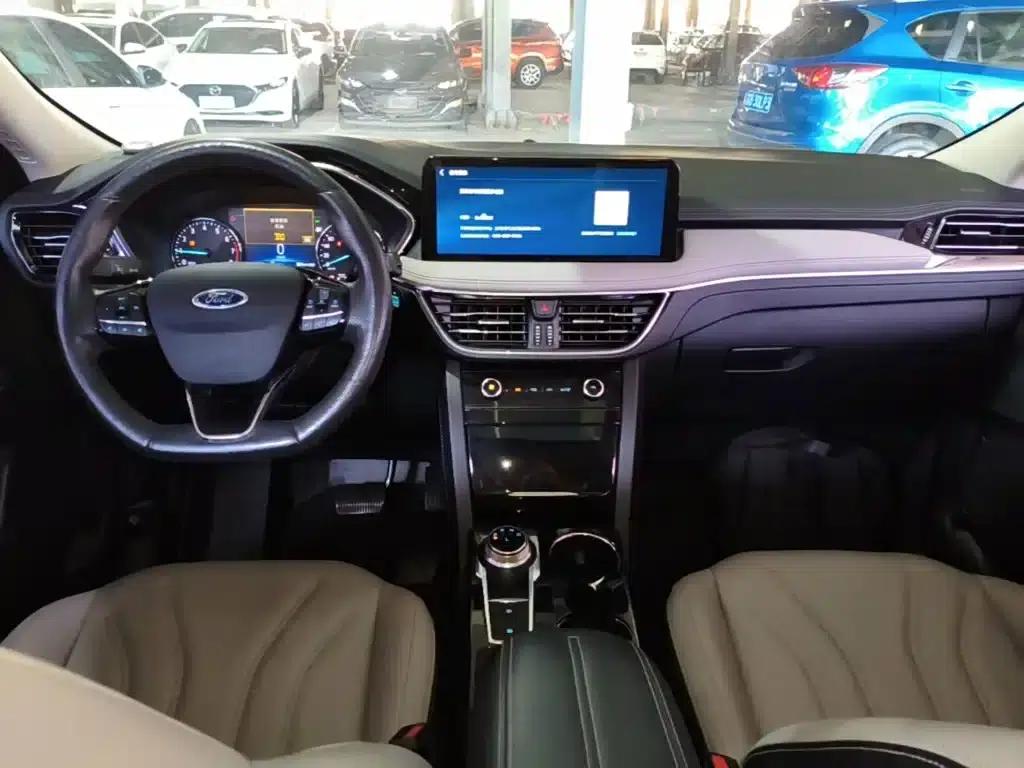 Escape 2020 EcoBoost 245 2WD Enjoy Edition — миниатюра 10