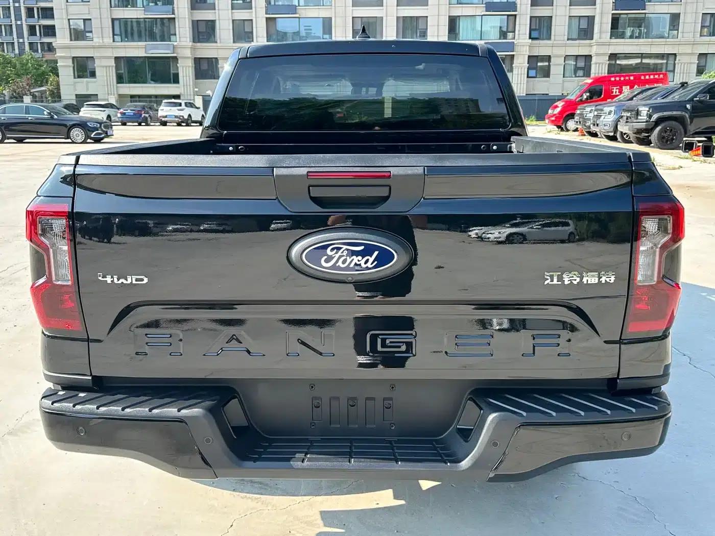 Ranger 2025 Model 4WD Automatic Diesel — миниатюра 4
