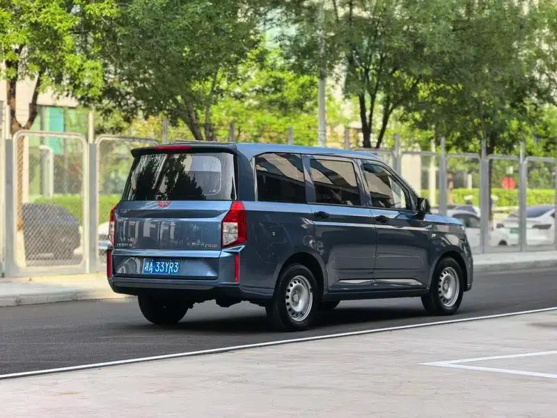 Wuling Hongguang PLUS 2019 1.5T Manual Standard 5-Seater — миниатюра 6