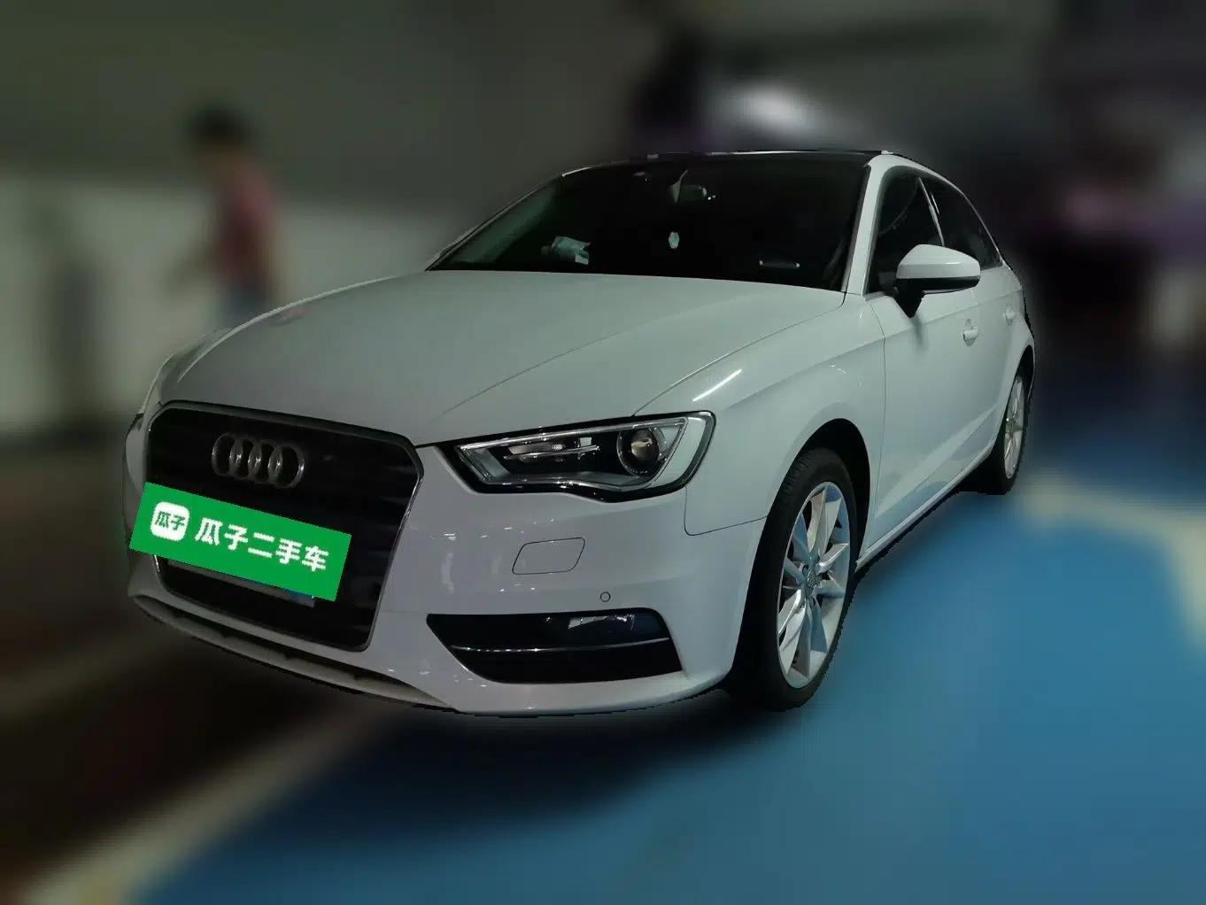 Audi A3 2014 Sportback 35 TFSI Automatic Comfort Model — миниатюра 1