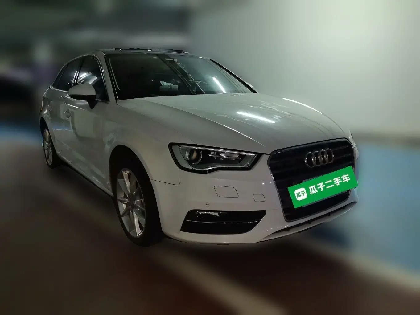 Audi A3 2014 Sportback 35 TFSI Automatic Comfort Model — миниатюра 2