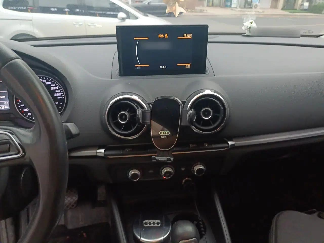 Audi A3 2016 Limousine 35 TFSI Prestige Edition — миниатюра 12