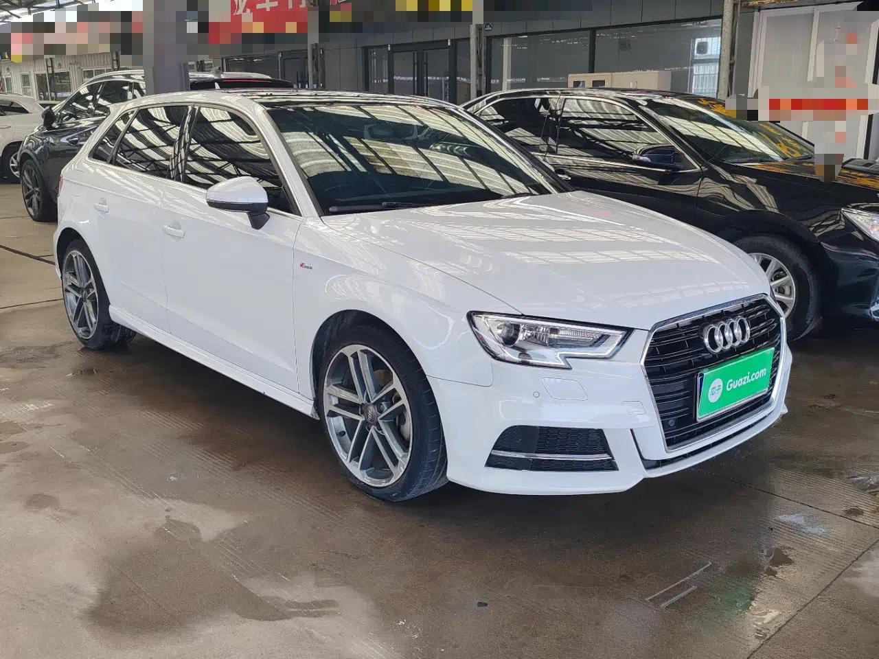 Audi A3 2018 30th Anniversary Edition Sportback 35 TFSI Fashion Model — миниатюра 3