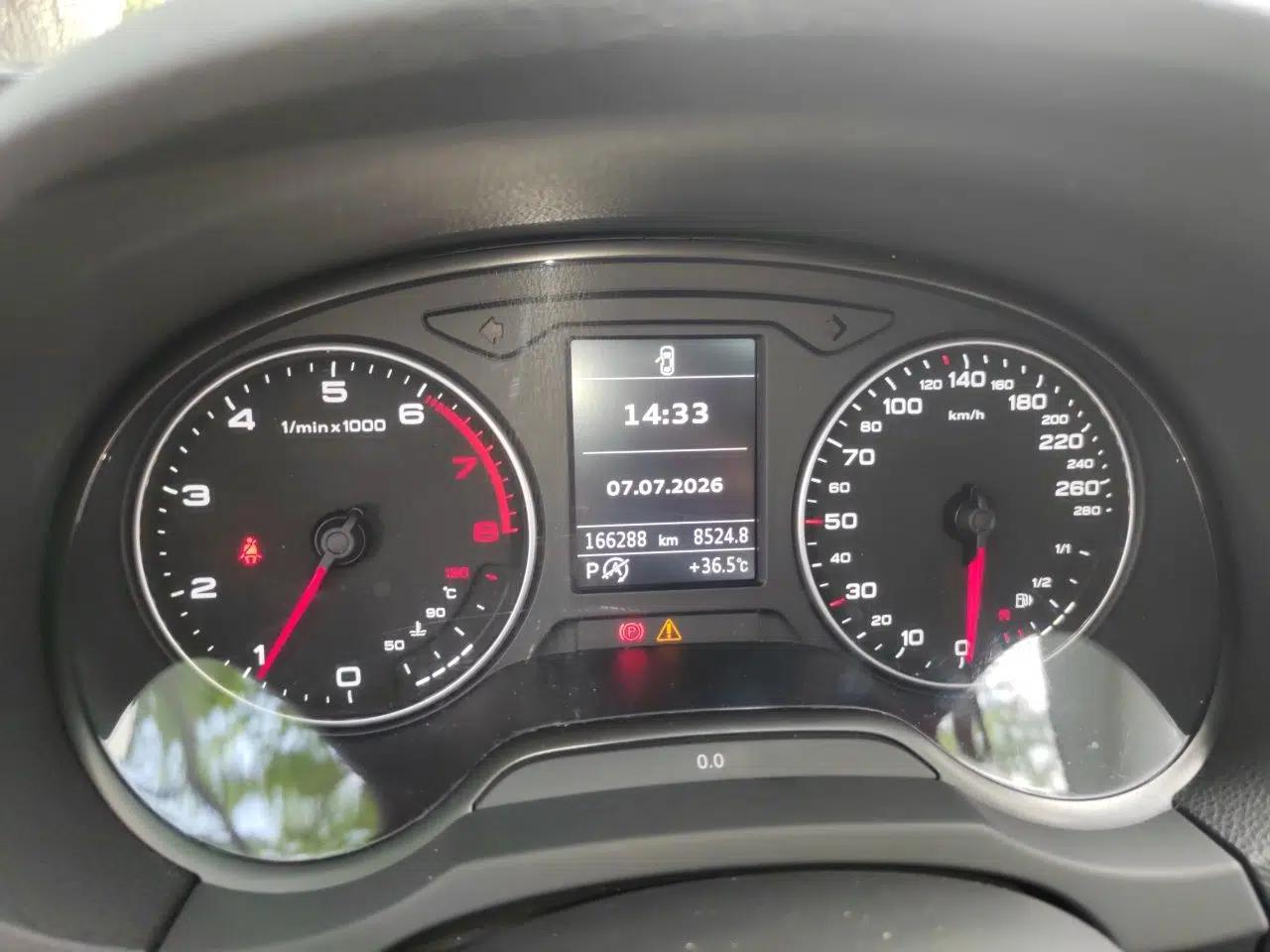 Audi A3 2014 Limousine 35 TFSI Automatic Comfort Model — миниатюра 11