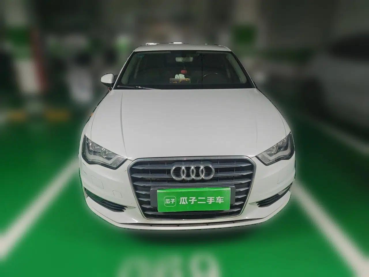 Audi A3 2016 Limousine 35 TFSI Ambition Edition — миниатюра 2