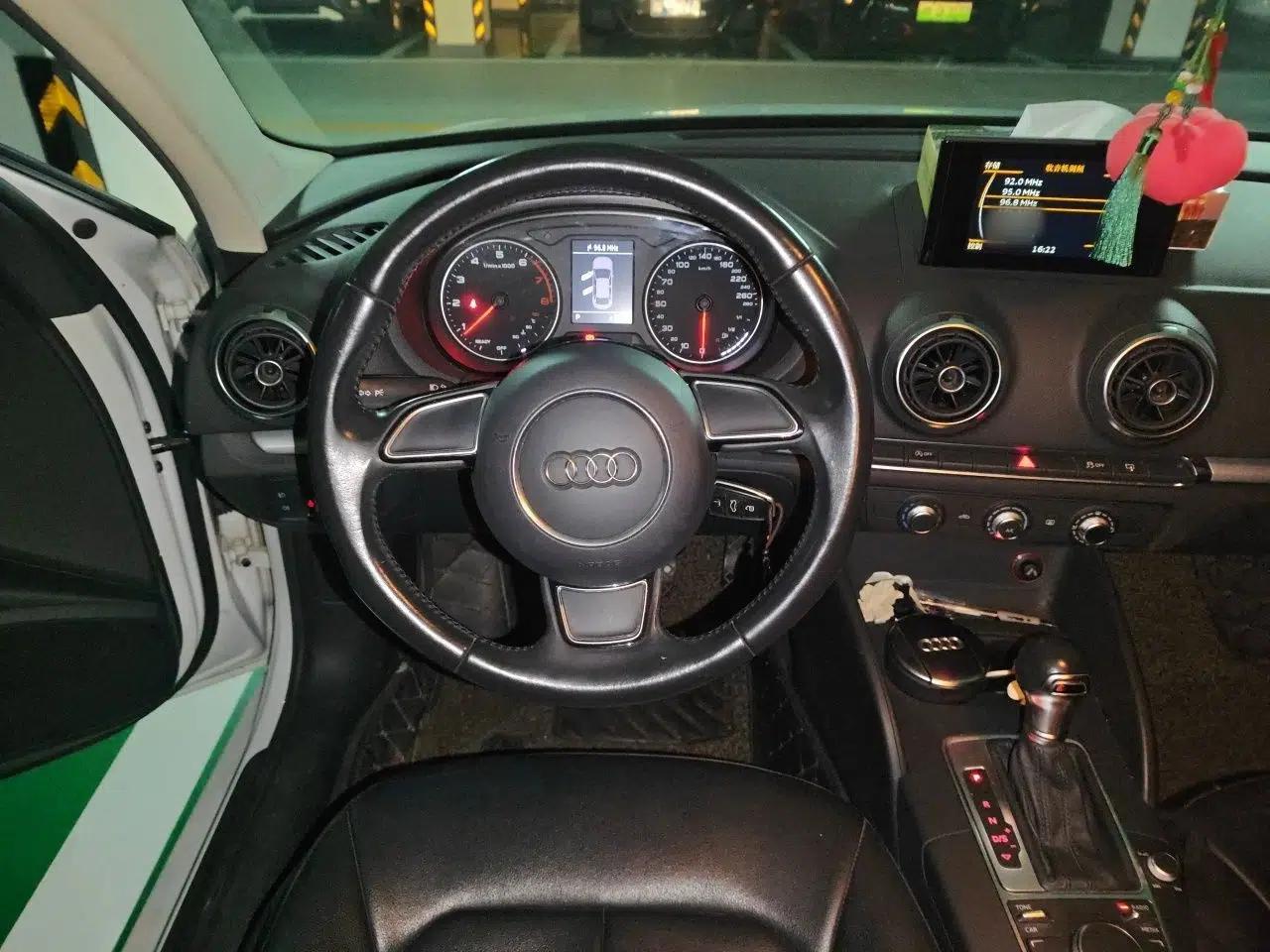 Audi A3 2016 Limousine 35 TFSI Ambition Edition — миниатюра 10