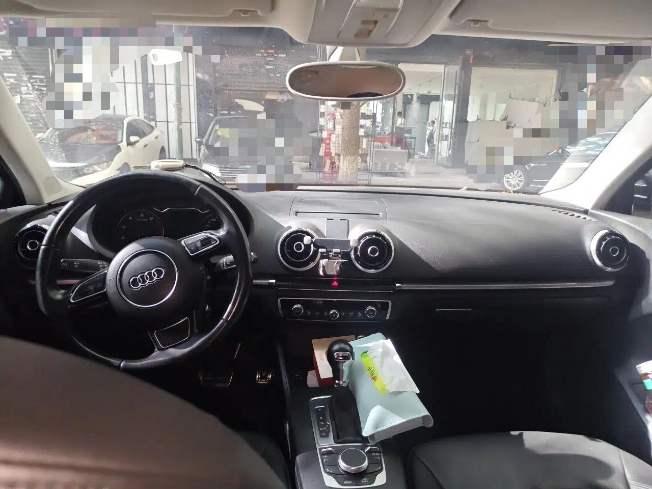 Audi A3 2014 Limousine 40 TFSI S line Comfort Model — миниатюра 18