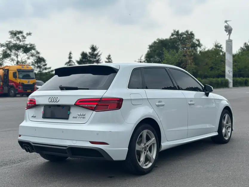 Audi A3 2019 Sportback 35 TFSI Fashion Edition China V — миниатюра 17