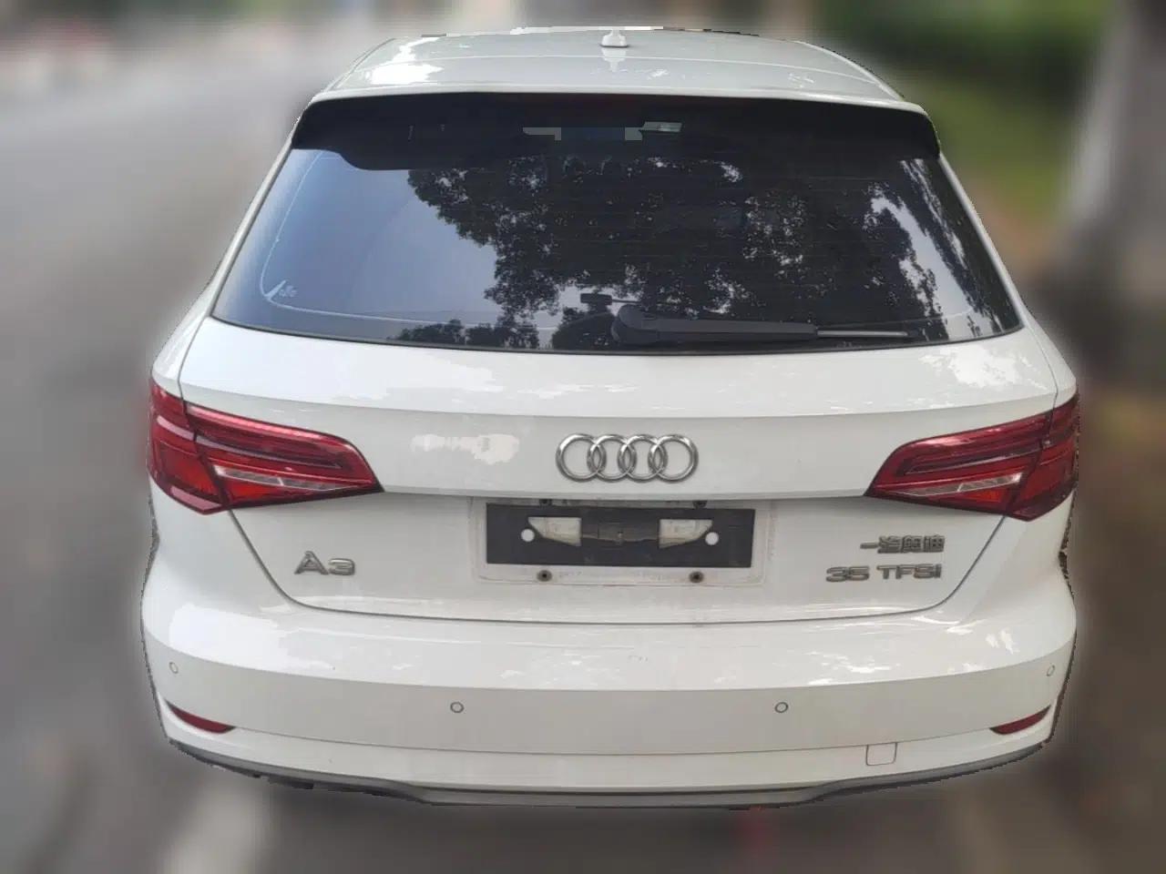 Audi A3 2017 Sportback 35 TFSI Fashion Model — миниатюра 5