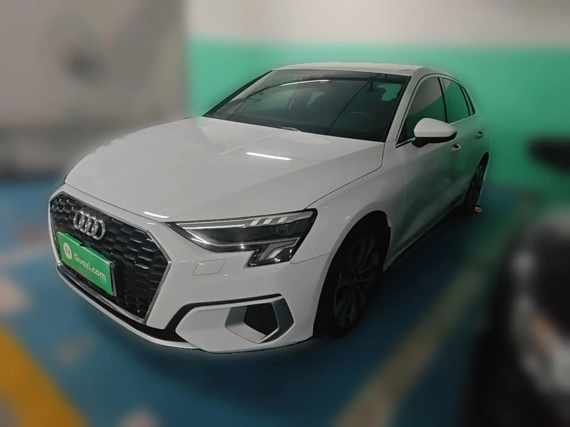 Audi A3 2021 Sportback 35 TFSI Ambition Style Edition — миниатюра 1