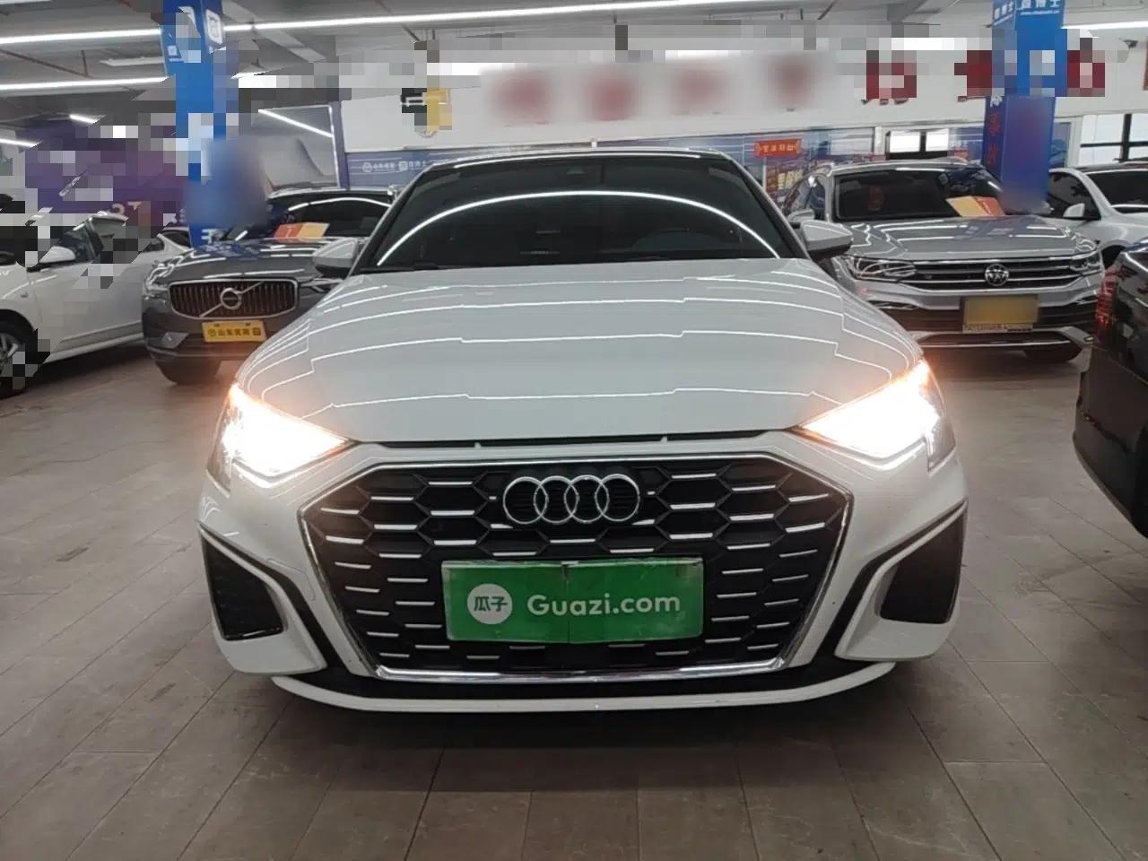 Audi A3 2024 Sportback 35 TFSI Fashionable Sports Model — миниатюра 2
