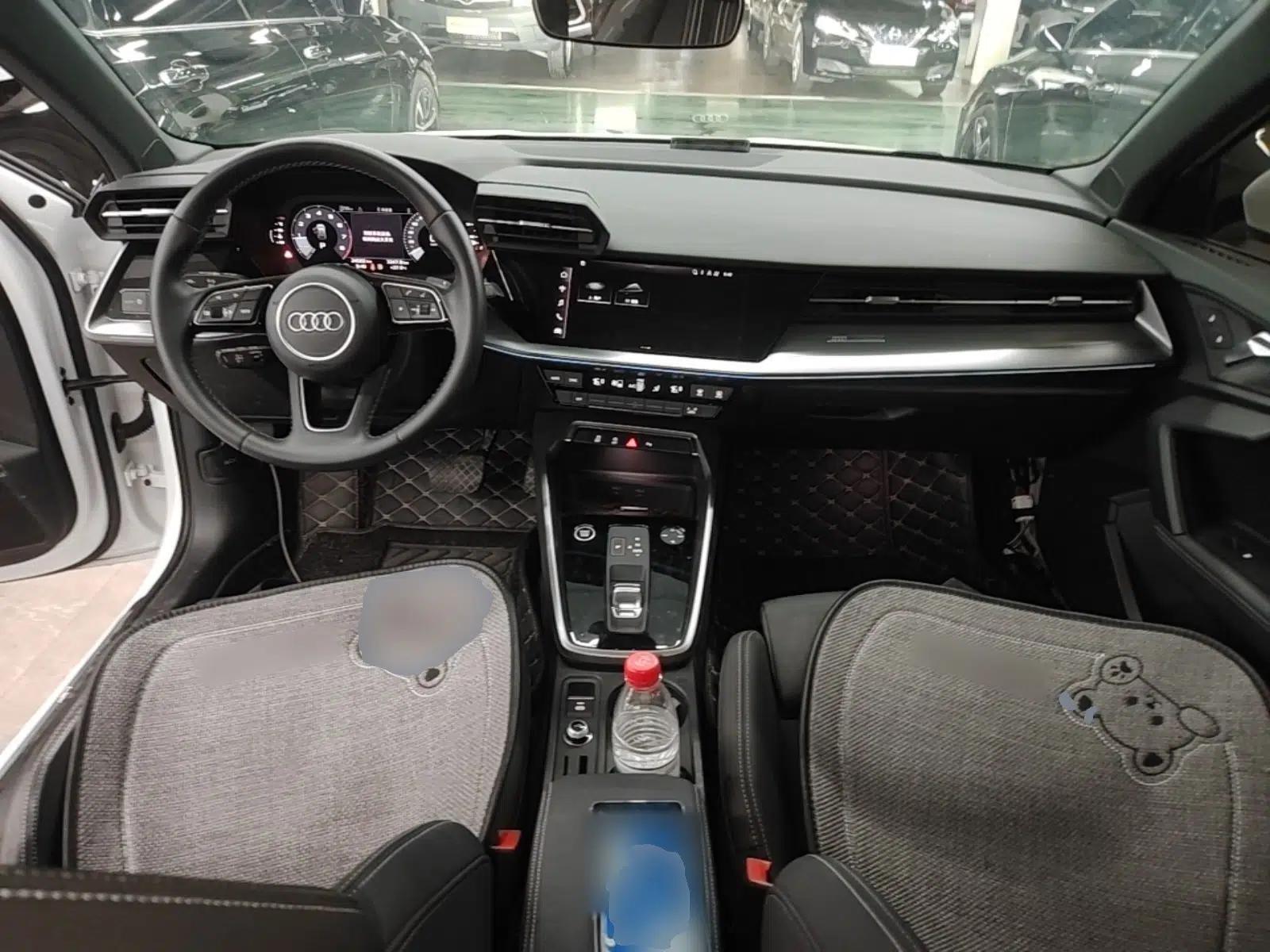 Audi A3 2024 Sportback 35 TFSI Fashionable Sports Model — миниатюра 12