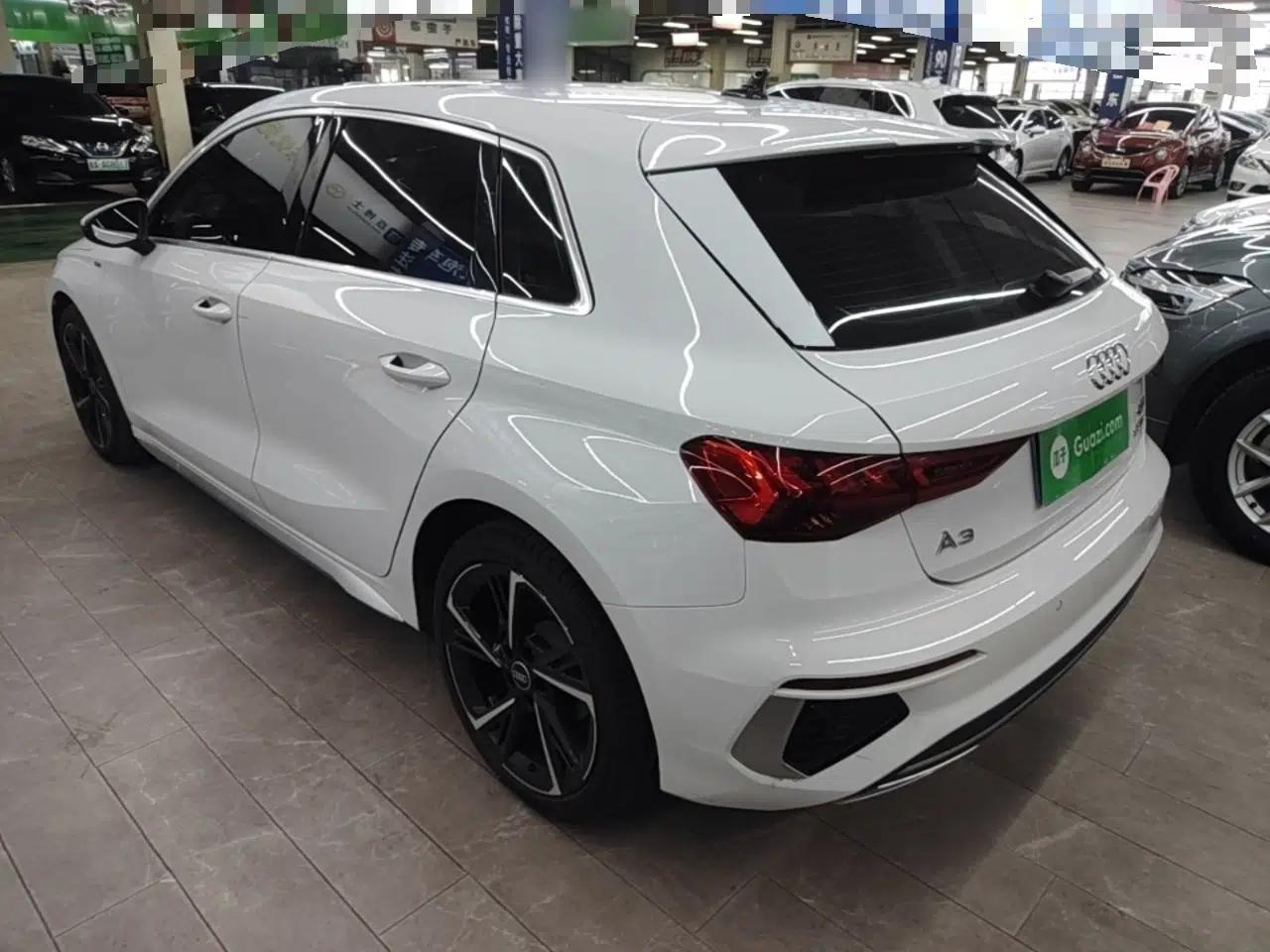 Audi A3 2024 Sportback 35 TFSI Fashionable Sports Model — миниатюра 4
