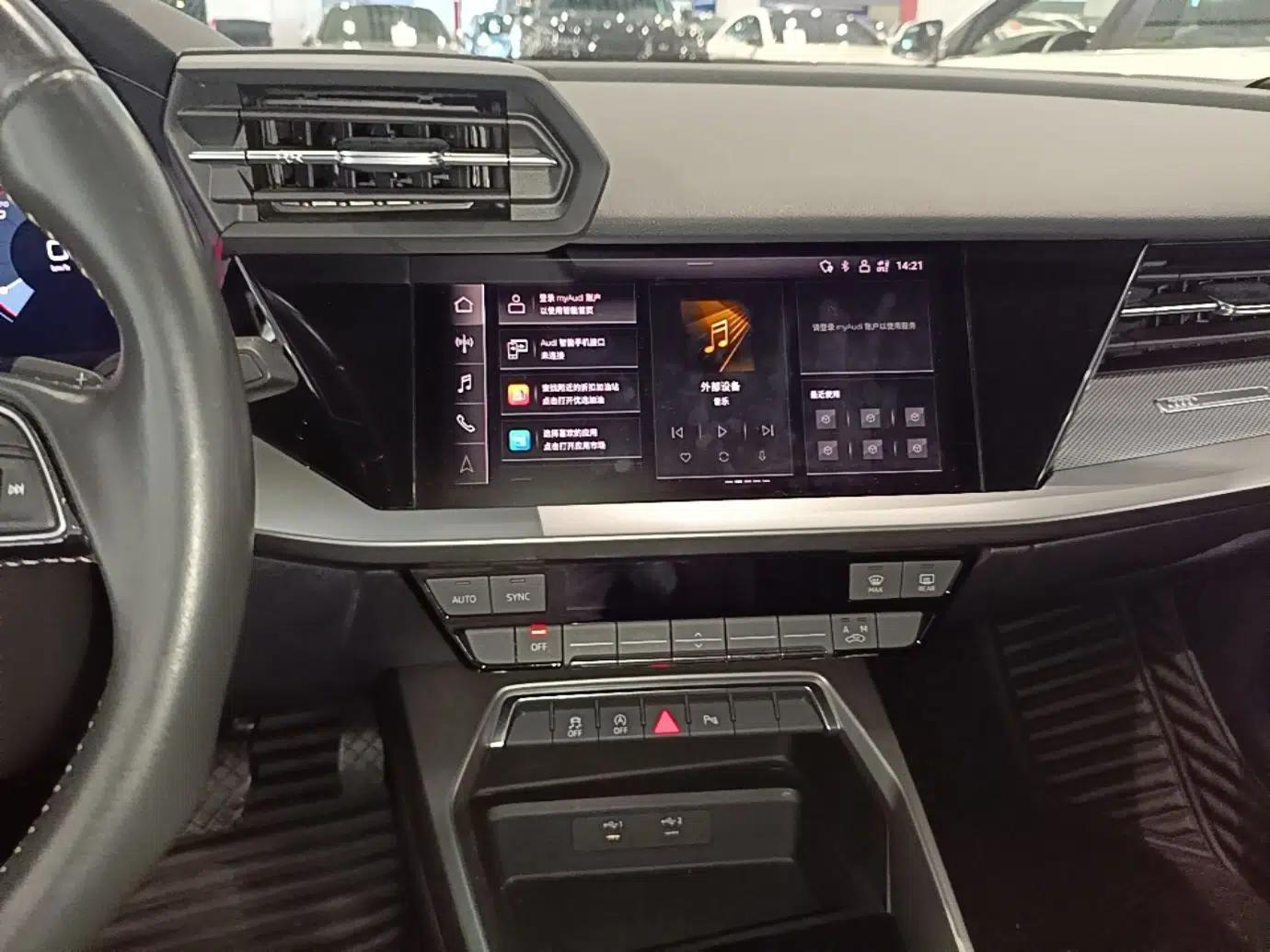 Audi A3 2022 A3L Limousine 35 TFSI Fashion Sport Model — миниатюра 20