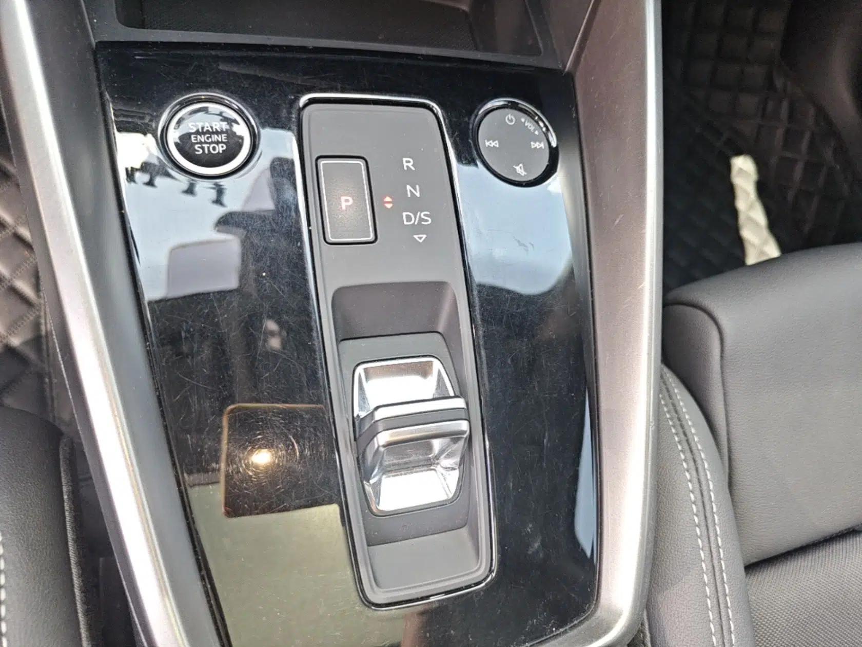 Audi A3 2024 Sportback 35 TFSI Fashionable Sports Model — миниатюра 16
