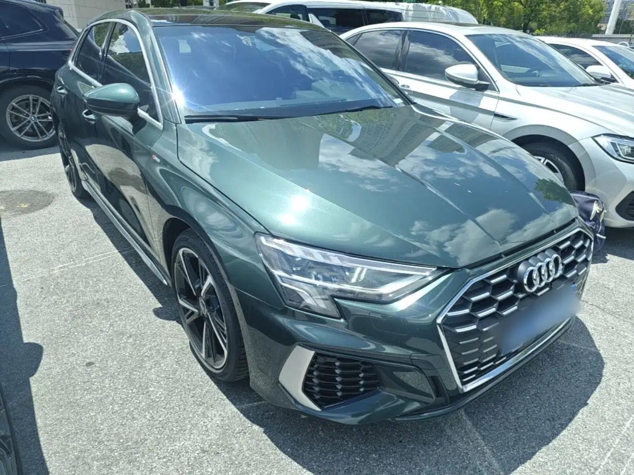 Audi A3 2024 Sportback 35 TFSI Fashionable Sports Model — миниатюра 3