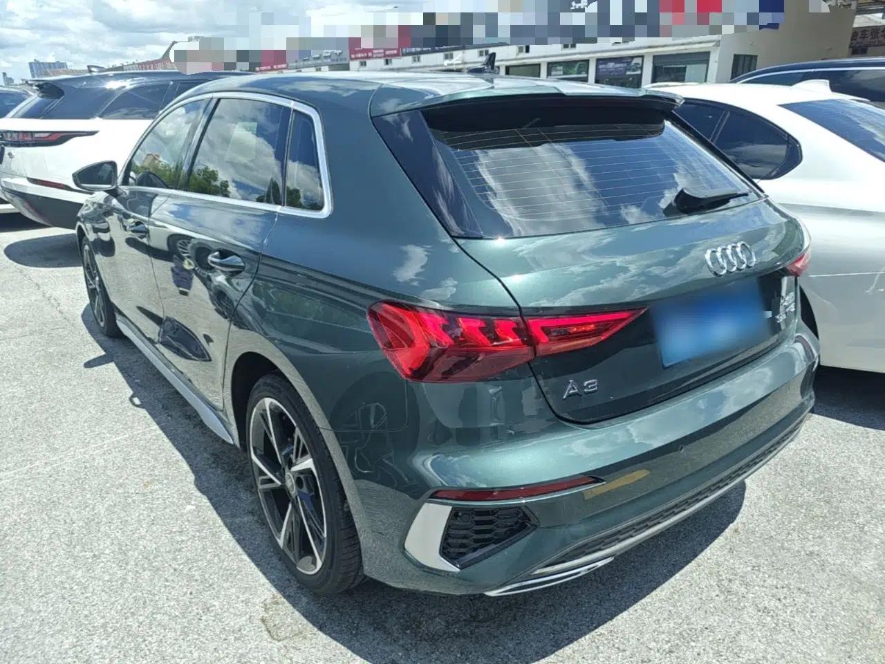 Audi A3 2024 Sportback 35 TFSI Fashionable Sports Model — миниатюра 4