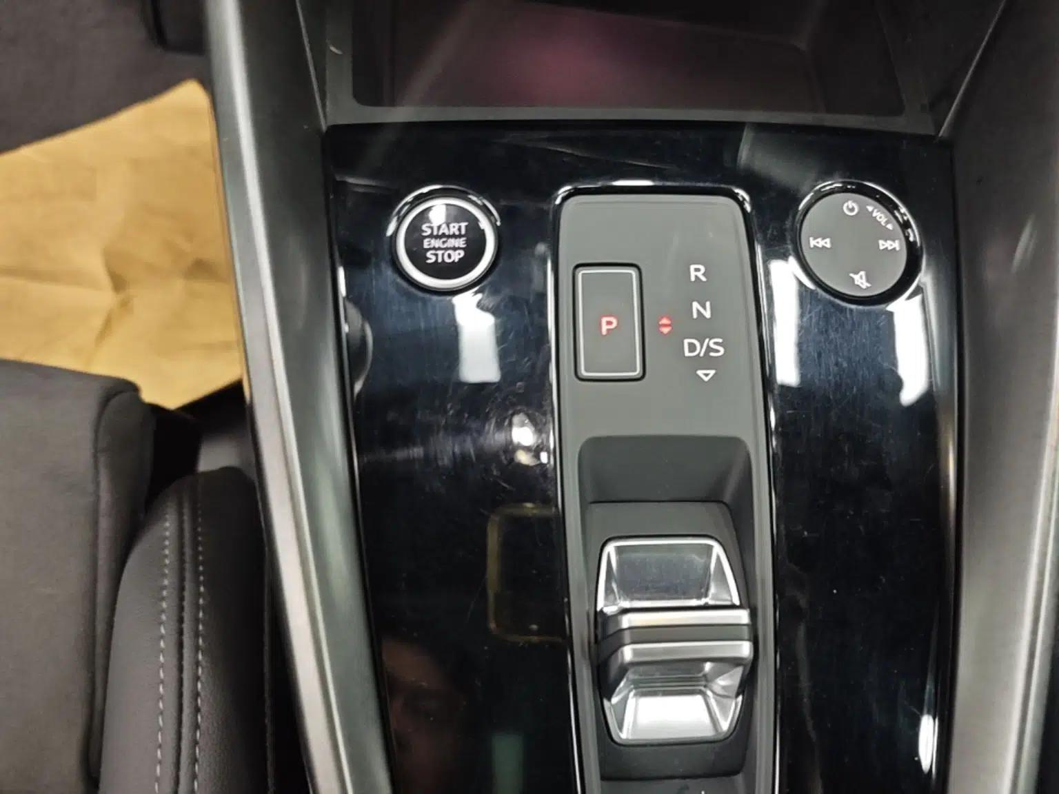 Audi A3 2024 A3L Limousine 35 TFSI Luxury Sport Edition — миниатюра 21
