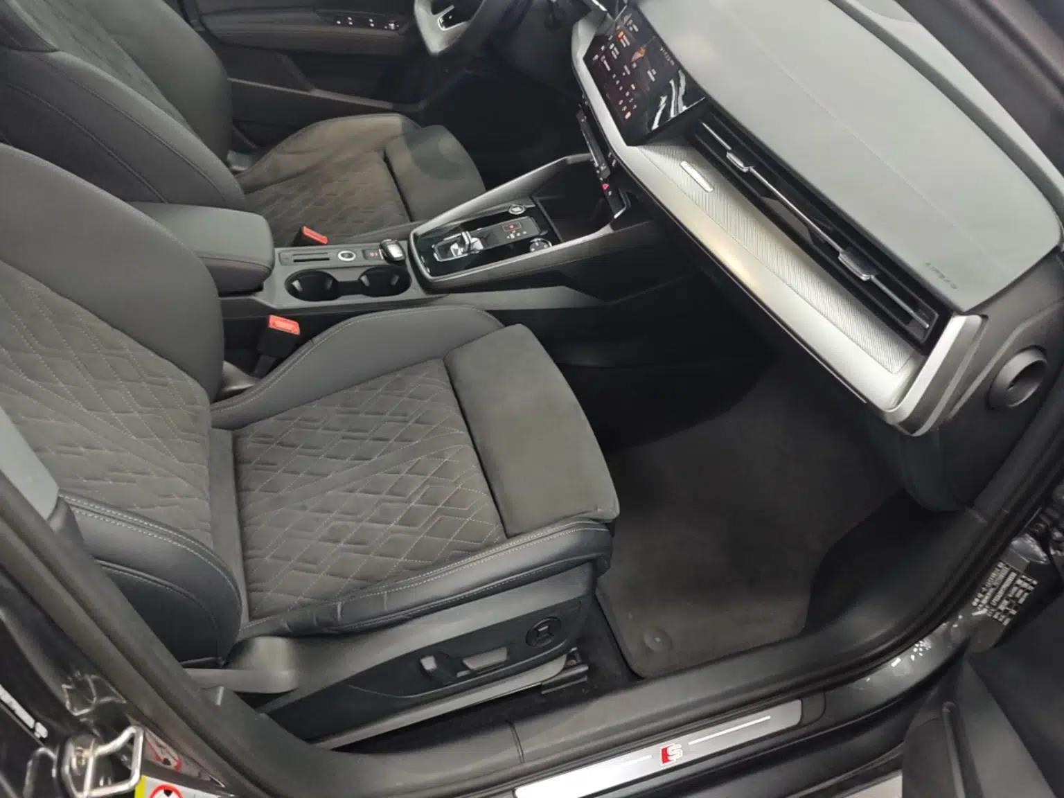 Audi A3 2024 A3L Limousine 35 TFSI Luxury Sport Edition — миниатюра 24