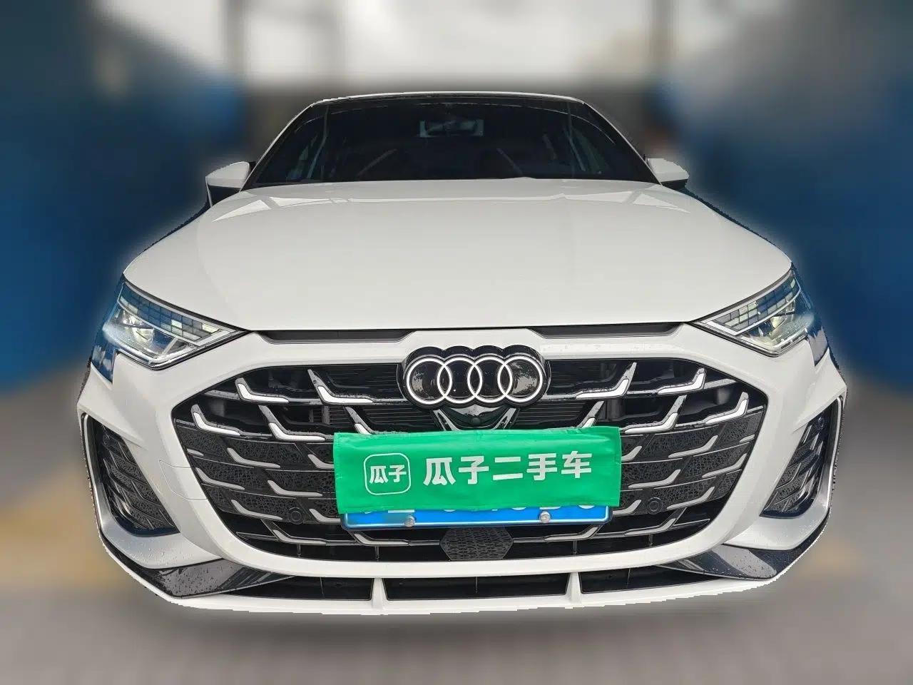 Audi A3 2025 Sportback 35TFSI Prestige Edition — миниатюра 2
