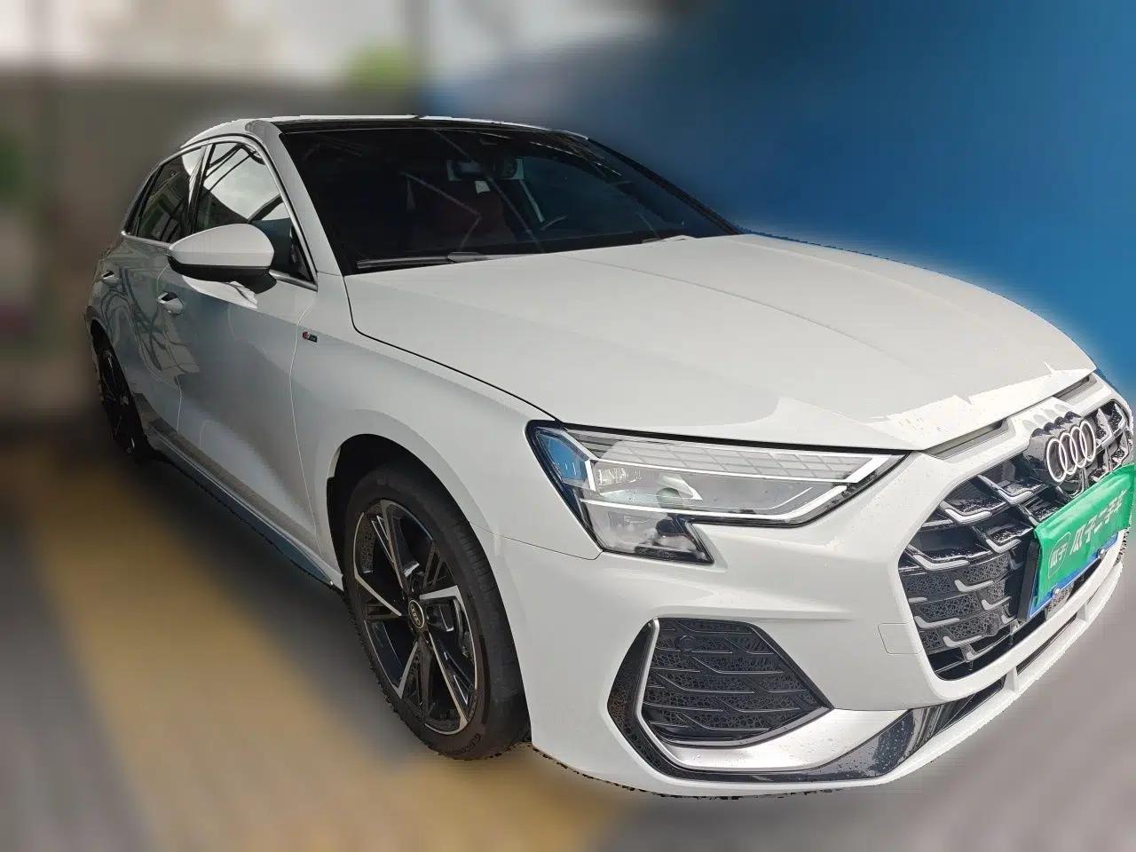 Audi A3 2025 Sportback 35TFSI Prestige Edition — миниатюра 3