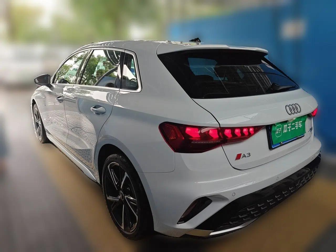 Audi A3 2025 Sportback 35TFSI Prestige Edition — миниатюра 4