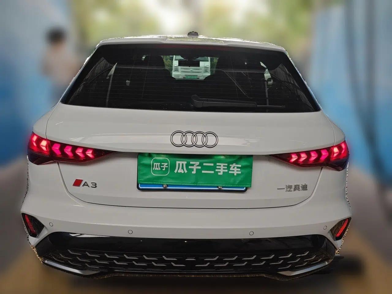 Audi A3 2025 Sportback 35TFSI Prestige Edition — миниатюра 5