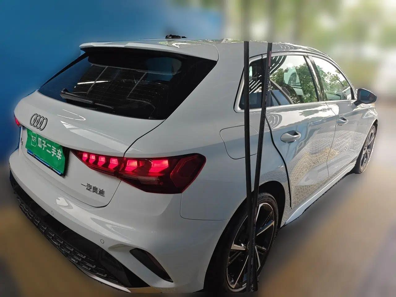Audi A3 2025 Sportback 35TFSI Prestige Edition — миниатюра 6