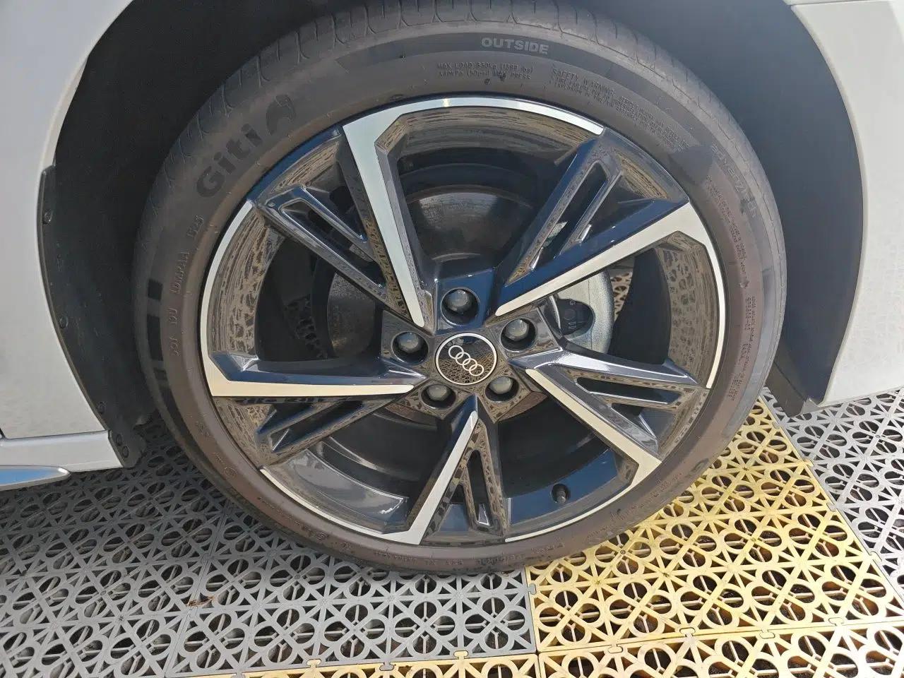 Audi A3 2025 Sportback 35TFSI Prestige Edition — миниатюра 8