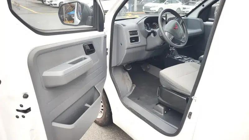 Wuling Yangguang 2024 Model 300km Comfort Bus Version 75kW — миниатюра 11