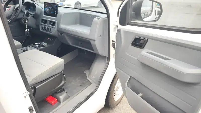 Wuling Yangguang 2024 Model 300km Comfort Bus Version 75kW — миниатюра 12