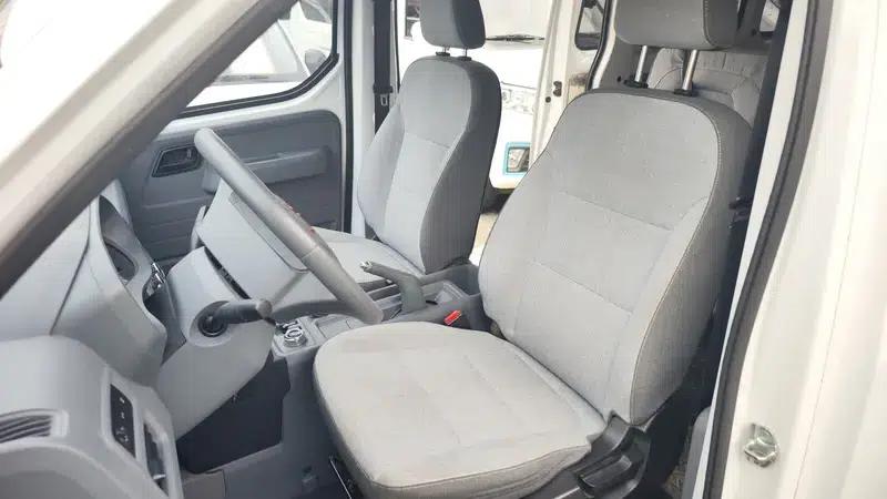 Wuling Yangguang 2024 Model 300km Comfort Bus Version 75kW — миниатюра 16