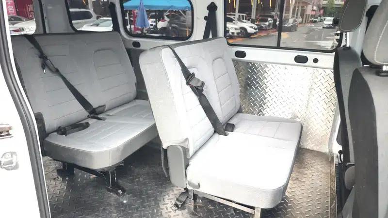 Wuling Yangguang 2024 Model 300km Comfort Bus Version 75kW — миниатюра 17