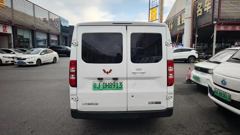 Wuling Yangguang 2024 Model 300km Comfort Bus Version 75kW — миниатюра 6