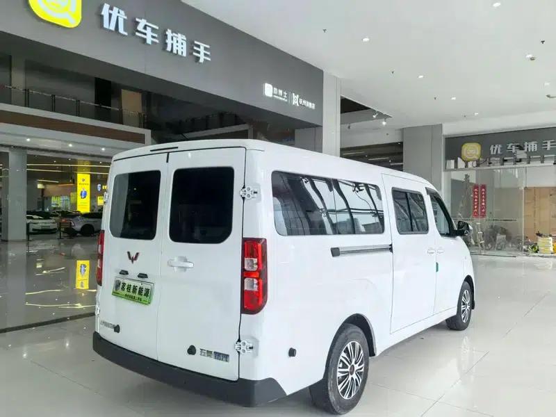 Wuling Yangguang 2025 400km/h Bus Comfort 6-seater — миниатюра 6