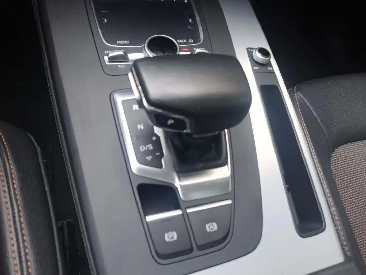 Audi Q5L 2018 40 TFSI Prestige Fashion Edition China VI — миниатюра 16