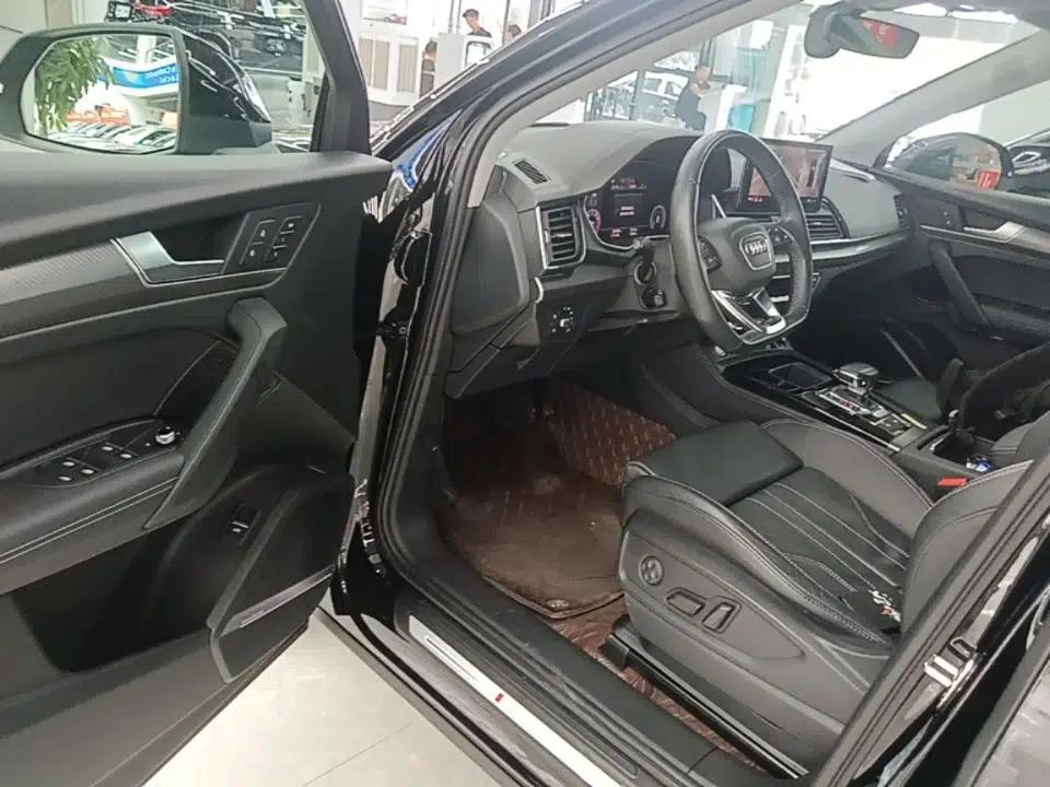 Audi Q5L 2021 45 TFSI Luxury Dynamic Edition — миниатюра 18