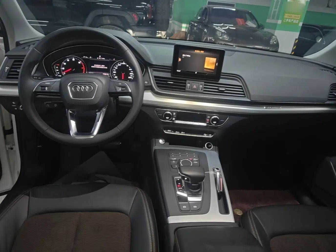 Audi Q5L 2020 40 TFSI Prestige Edition — миниатюра 17