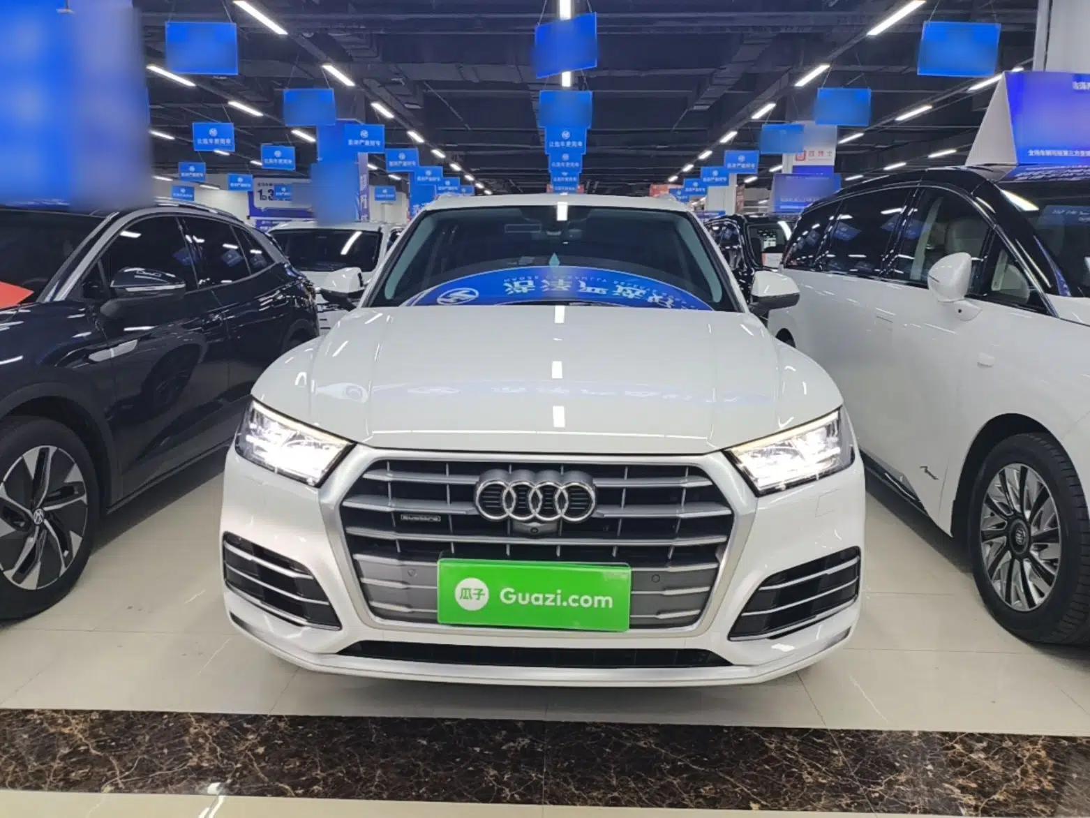 Audi Q5L 2020 45 TFSI Prestige Fashion Model — миниатюра 2