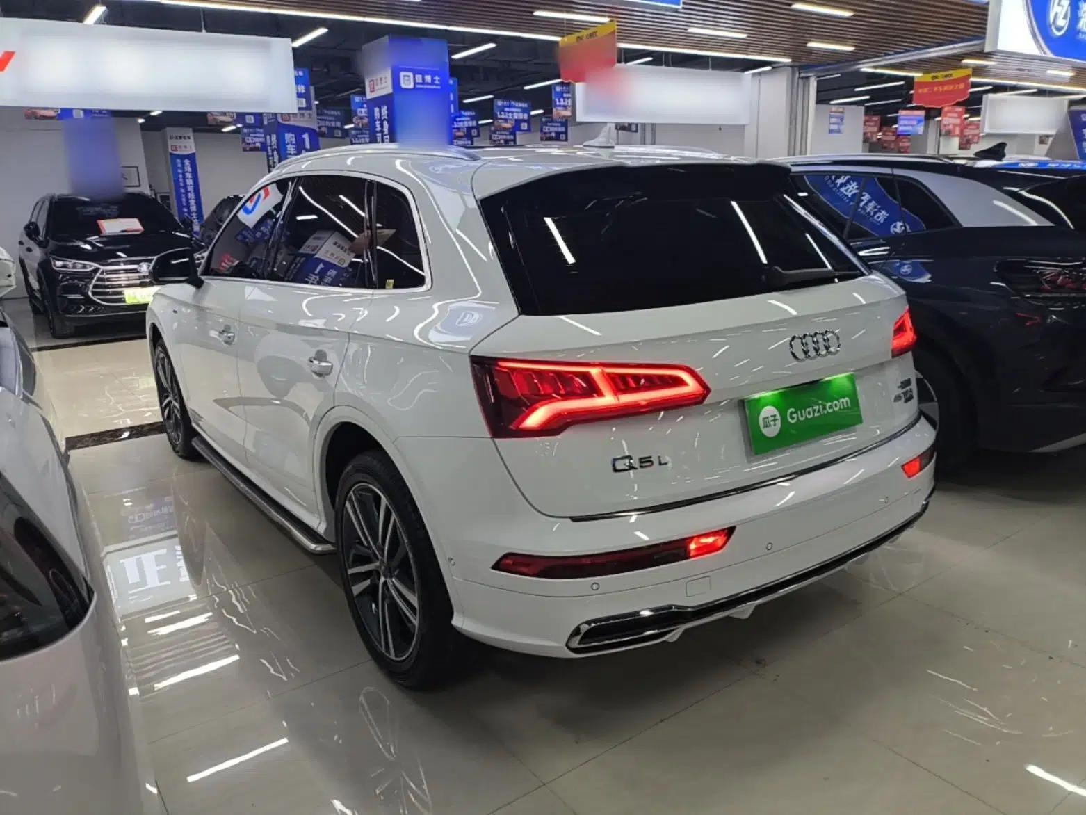 Audi Q5L 2020 45 TFSI Prestige Fashion Model — миниатюра 13