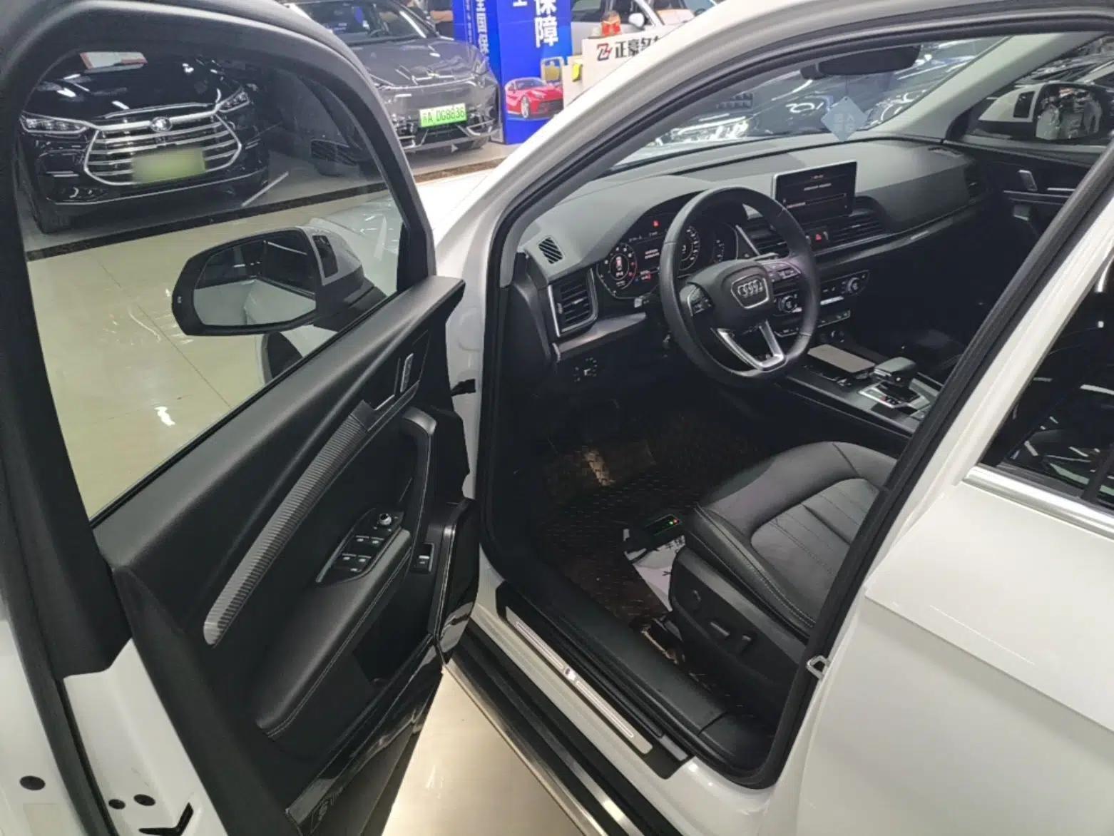Audi Q5L 2020 45 TFSI Prestige Fashion Model — миниатюра 23