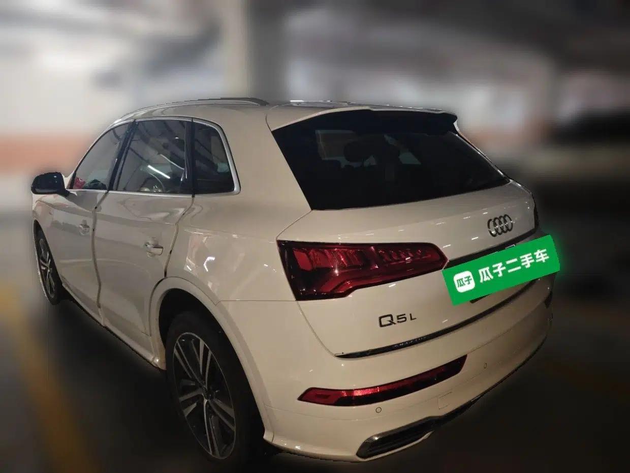 Audi Q5L 2020 Updated 40 TFSI Prestige Fashion Edition — миниатюра 4