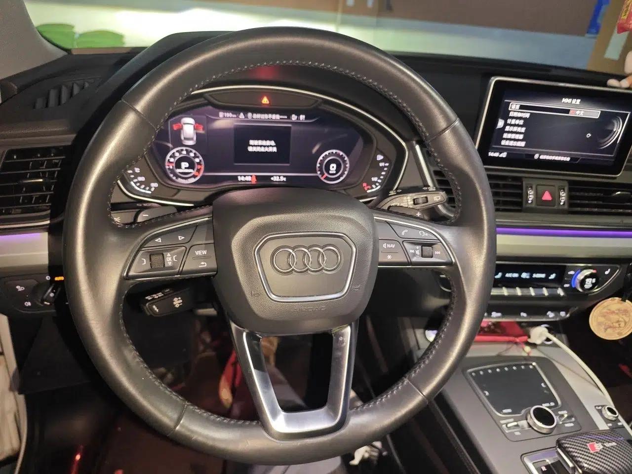 Audi Q5L 2020 Updated 40 TFSI Prestige Fashion Edition — миниатюра 10