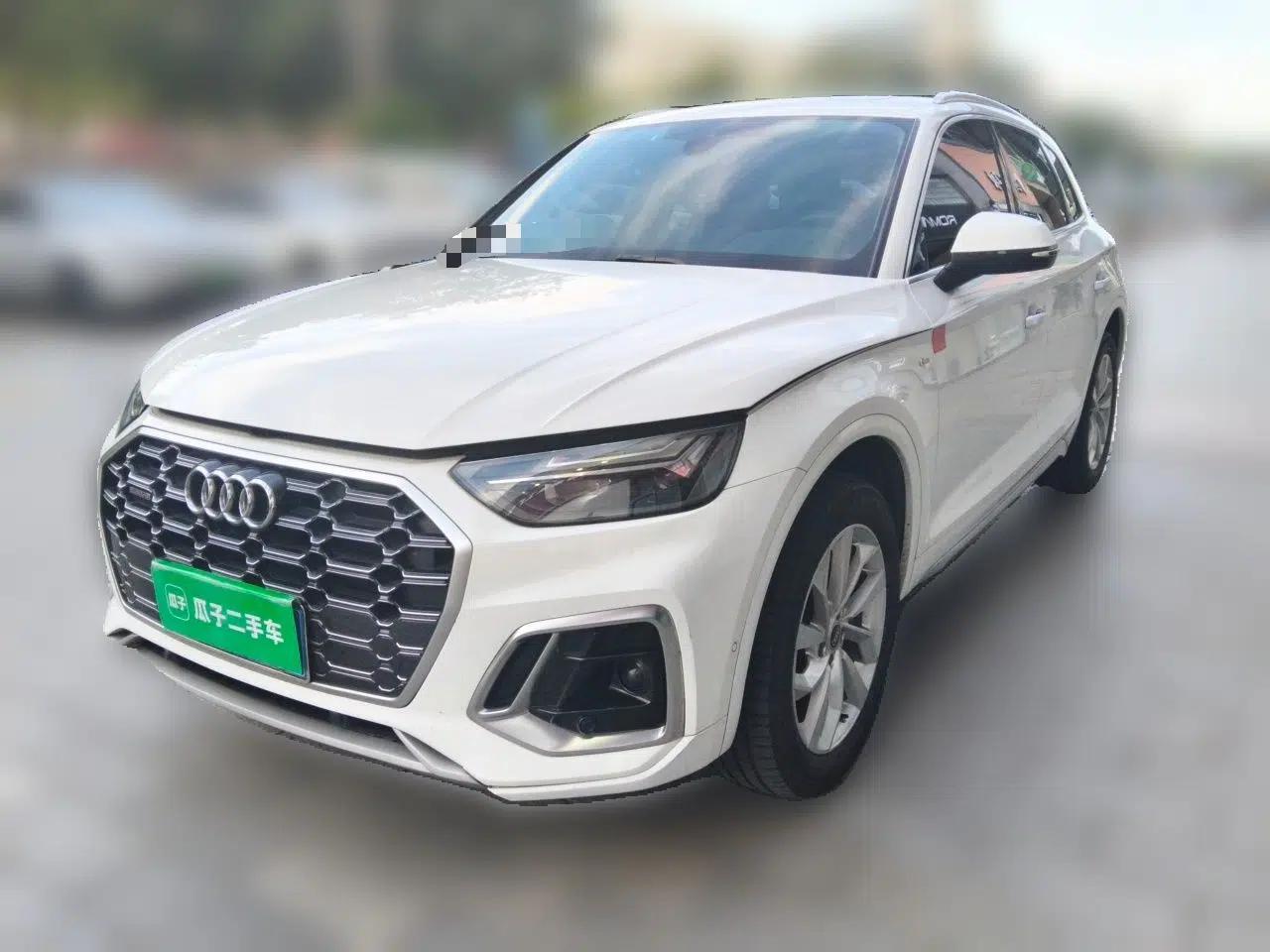 Audi Q5L 2022 40T Luxury Dynamic Model — миниатюра 1