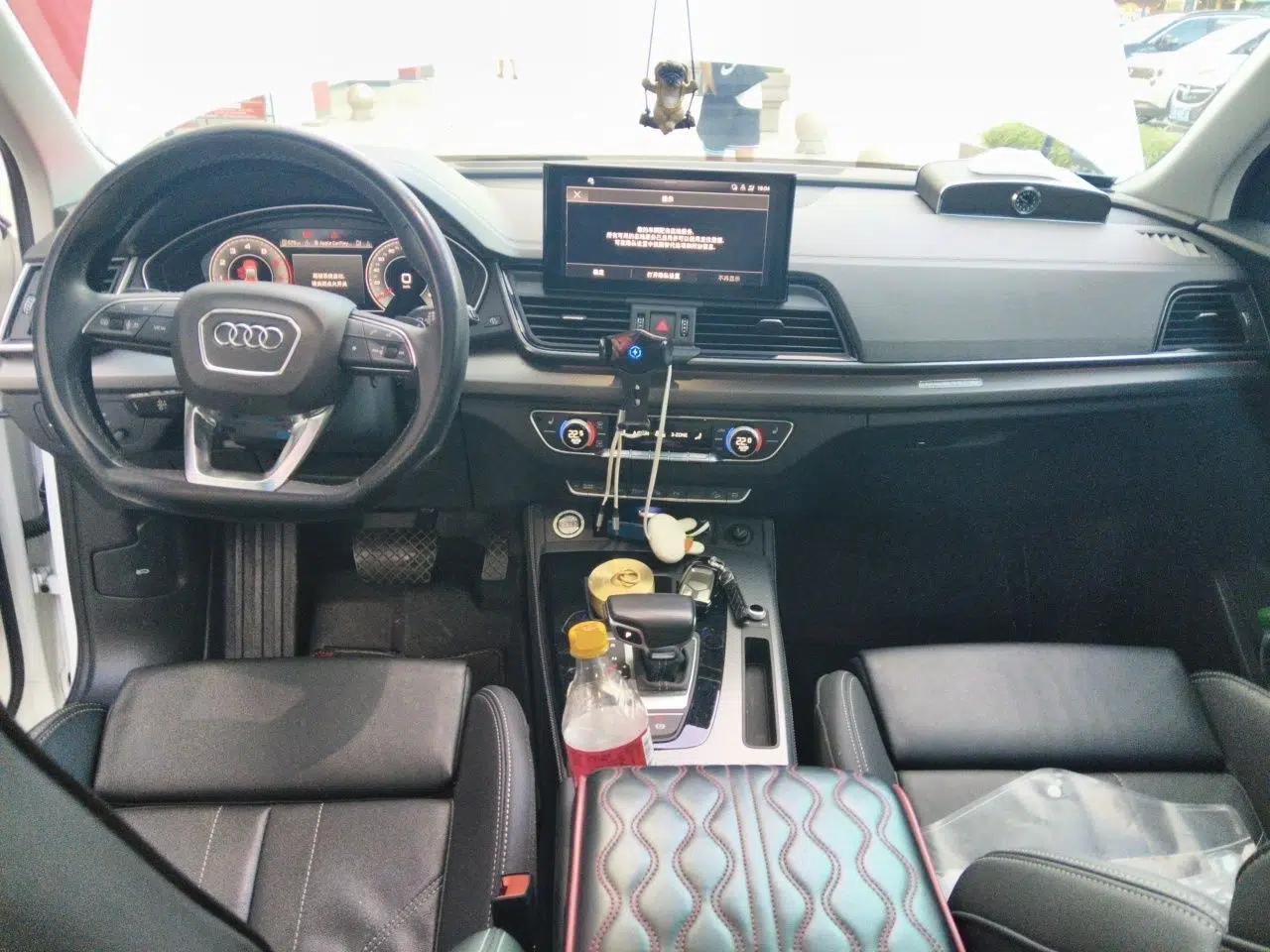 Audi Q5L 2022 40T Luxury Dynamic Model — миниатюра 9