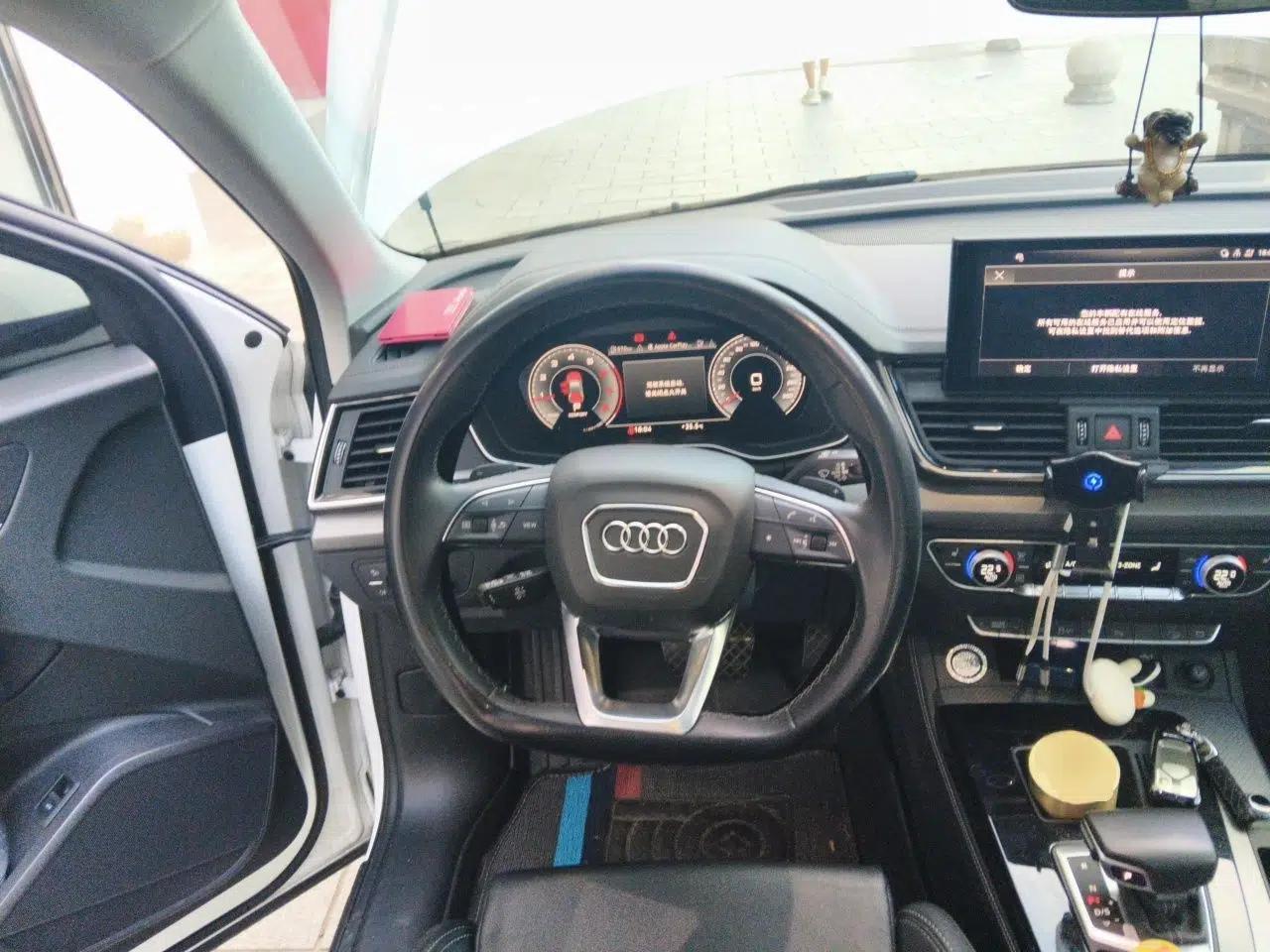 Audi Q5L 2022 40T Luxury Dynamic Model — миниатюра 10