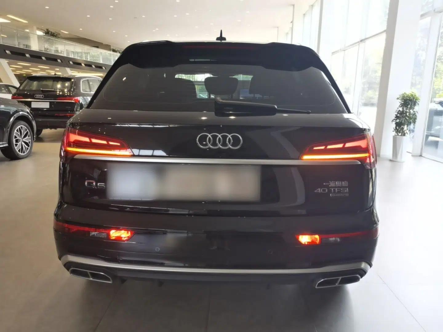 Audi Q5L 2024 40 TFSI Fashion Dynamic Model — миниатюра 5