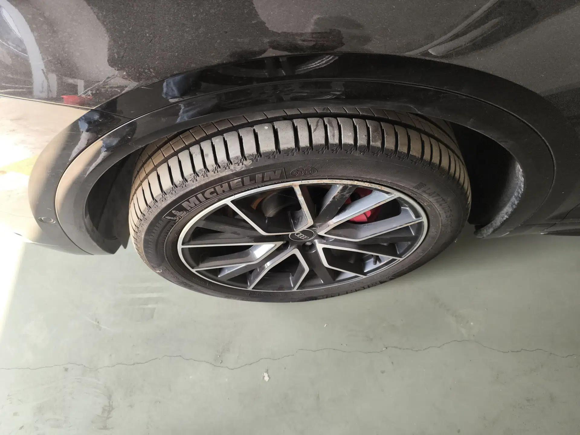 Audi Q5L 2024 45 TFSI Luxury Dynamic Model — миниатюра 14
