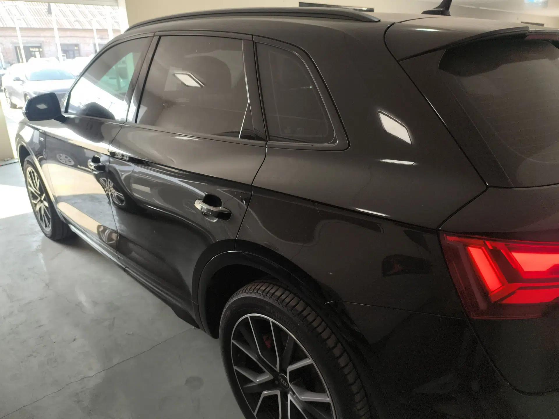 Audi Q5L 2024 45 TFSI Luxury Dynamic Model — миниатюра 6