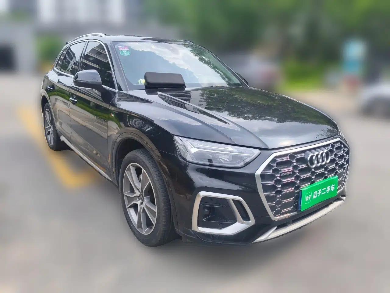 Audi Q5L 2022 45T Luxury Dynamic Model — миниатюра 3